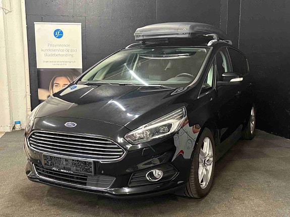 Ford S-MAX 4 of 5