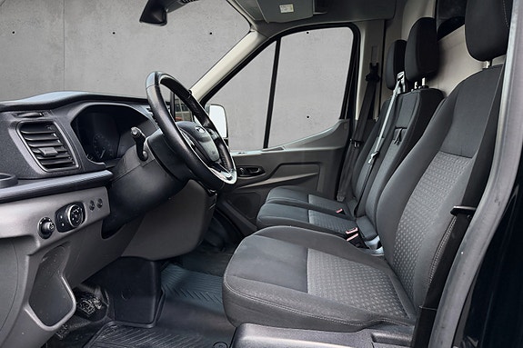 Ford Transit 11 of 22
