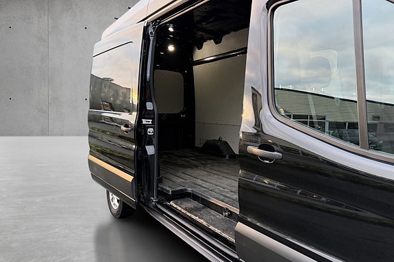 Ford Transit 18 of 22