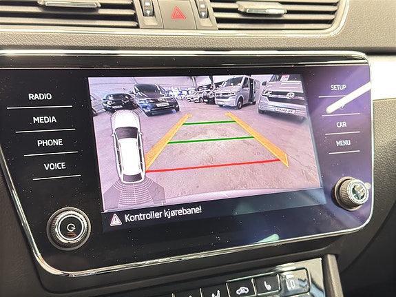 Skoda Superb 19 of 30