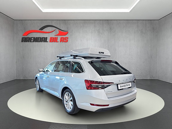 Skoda Superb 7 of 30