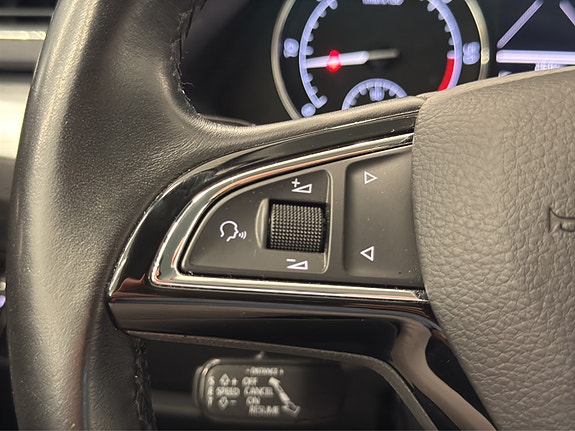 Skoda Superb 11 of 30
