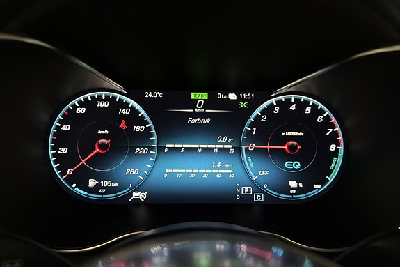 Mercedes-Benz GLC300 e 20 of 30