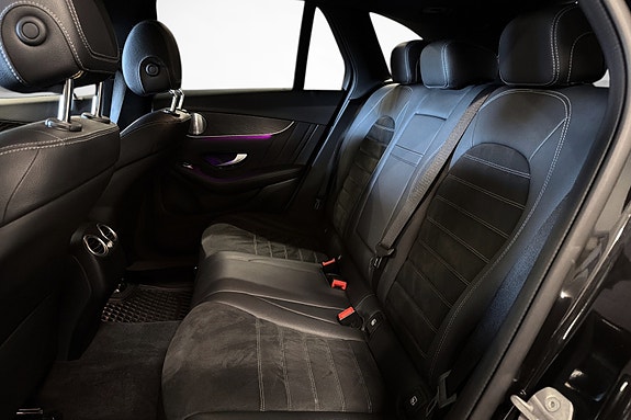 Mercedes-Benz GLC300 e 15 of 30