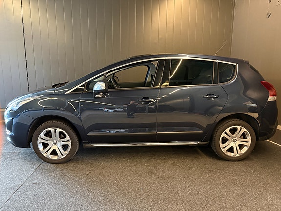 Peugeot 3008 2 of 5