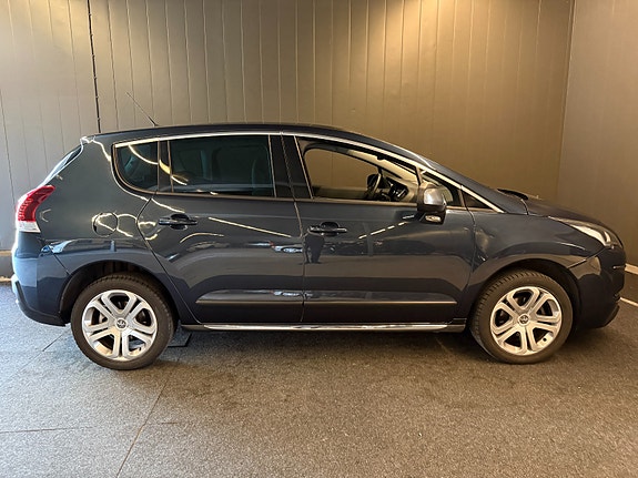 Peugeot 3008 4 of 5