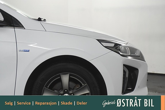 Hyundai IONIQ 2 of 5