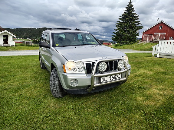 Jeep Grand Cherokee 3 of 5
