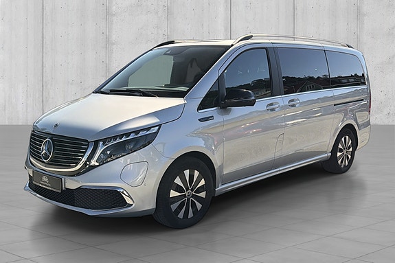 Mercedes-Benz EQV300 3 of 5