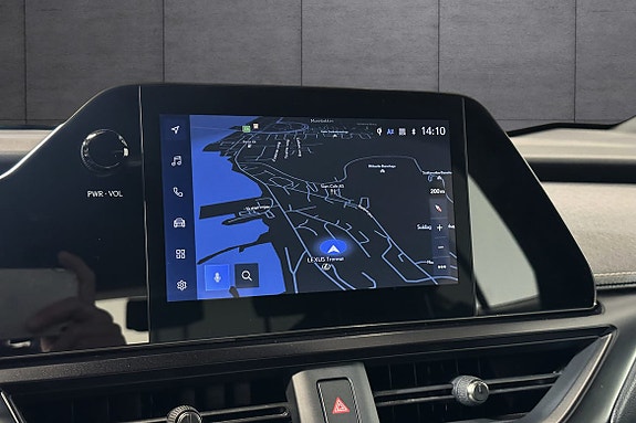 Lexus UX300e 18 of 20