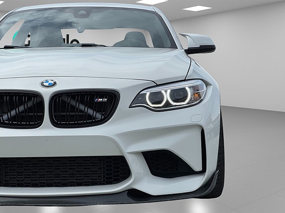 BMW M2 2 of 5