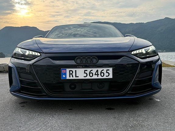 Audi e-tron GT 2 of 30