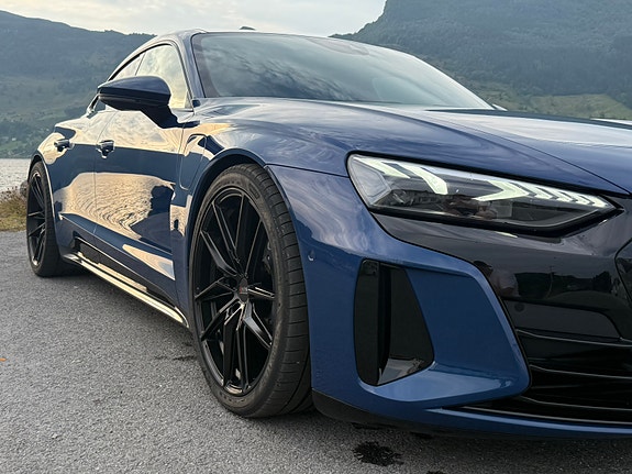 Audi e-tron GT 7 of 30