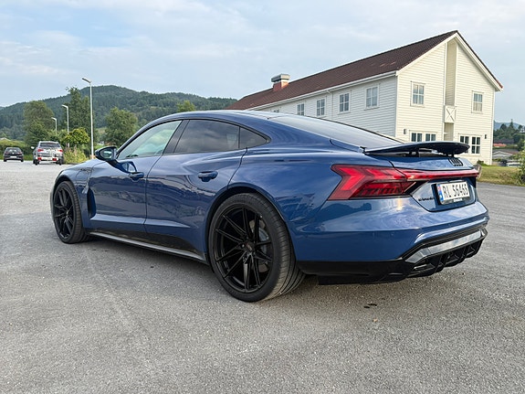 Audi e-tron GT 6 of 30