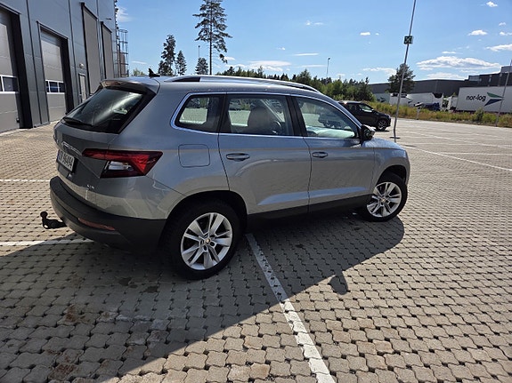 Skoda Karoq 2 of 5