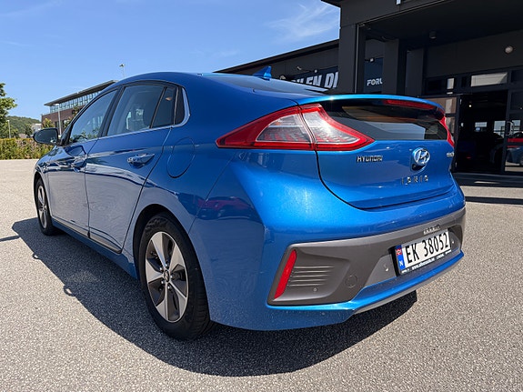 Hyundai IONIQ 4 of 5