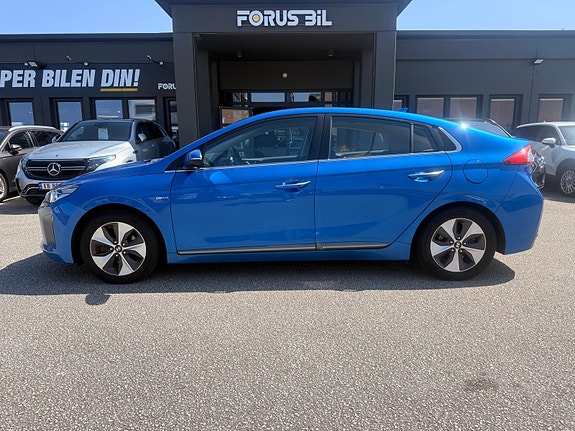 Hyundai IONIQ 2 of 5