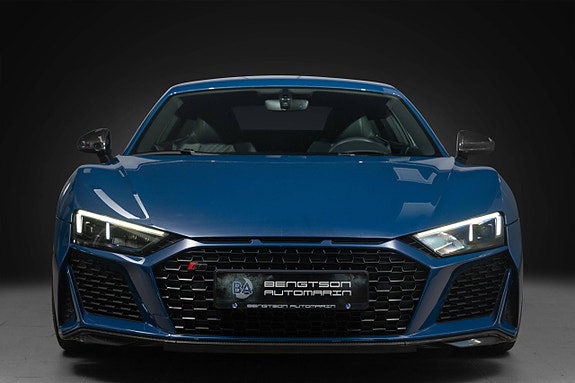 Audi R8 2 of 5