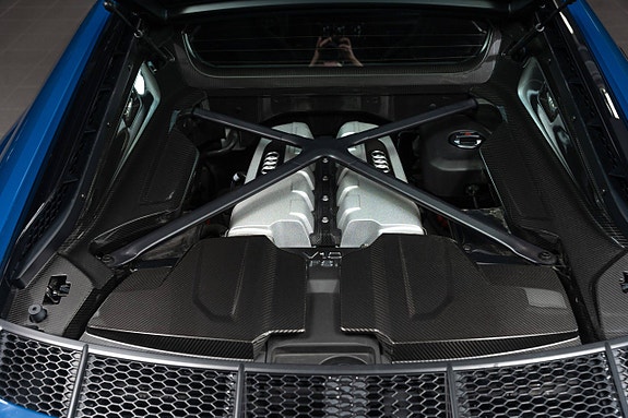 Audi R8 9 of 30