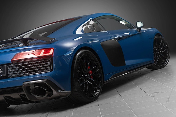 Audi R8 12 of 30