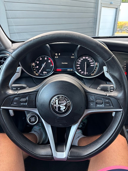 Alfa Romeo Giulia 19 of 20