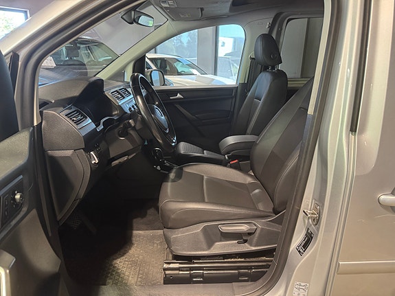 Volkswagen Caddy Maxi 9 of 28