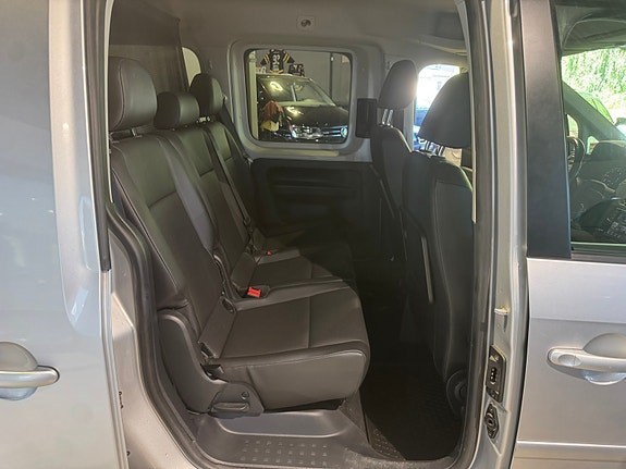 Volkswagen Caddy Maxi 22 of 28