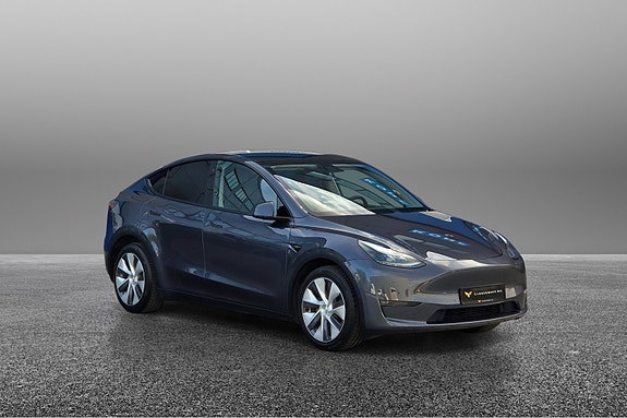 Tesla Model Y 2 of 5