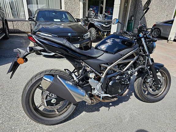 Suzuki SV650 14 of 17