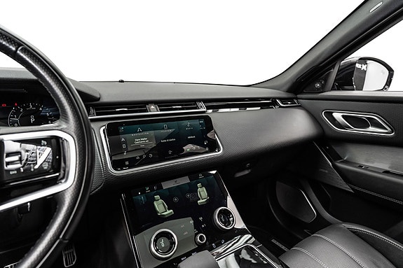 Land Rover Range Rover Velar 30 of 30