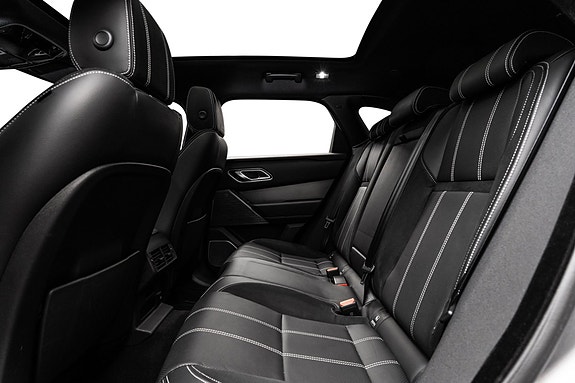 Land Rover Range Rover Velar 15 of 30