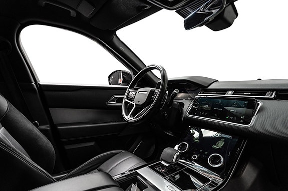 Land Rover Range Rover Velar 23 of 30