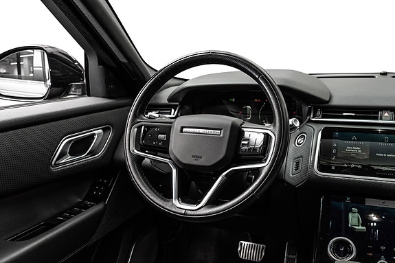 Land Rover Range Rover Velar 17 of 30