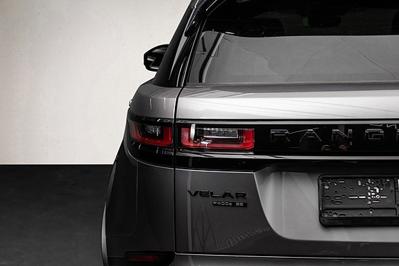 Land Rover Range Rover Velar 10 of 30