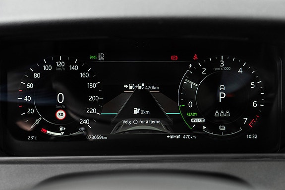Land Rover Range Rover Velar 28 of 30