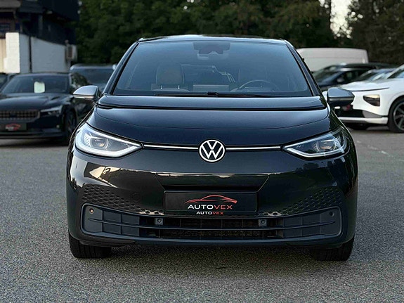 Volkswagen ID.3 3 of 5