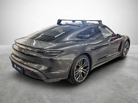 Porsche Taycan 6 of 30