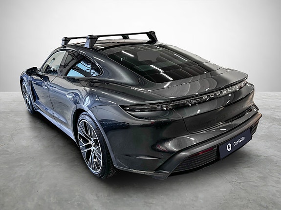 Porsche Taycan 4 of 5