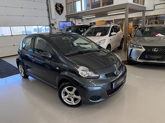 Toyota Aygo 4 of 23