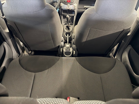 Toyota Aygo 14 of 23