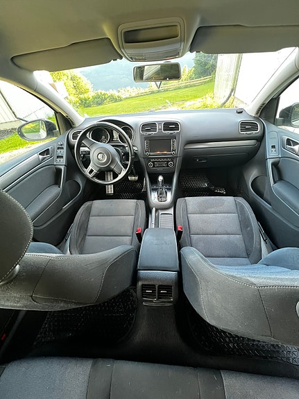 Volkswagen Golf VI 10 of 14