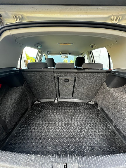 Volkswagen Golf VI 11 of 14