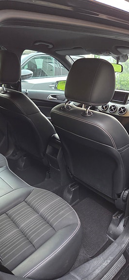 Mercedes-Benz B180 8 of 11