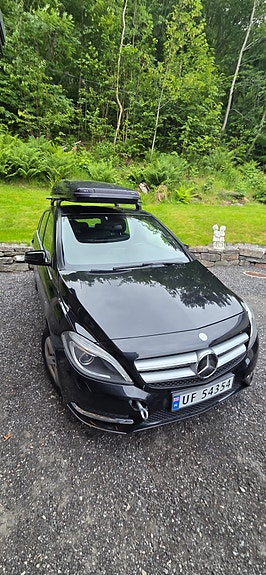 Mercedes-Benz B180 6 of 11