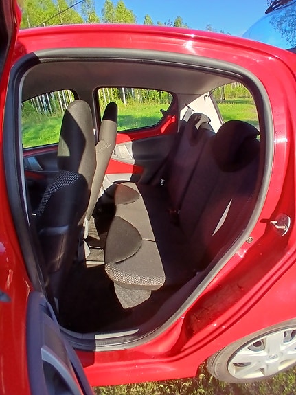 Toyota Aygo 13 of 16