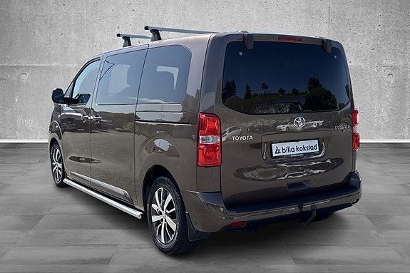 Toyota Proace Verso 2 of 5