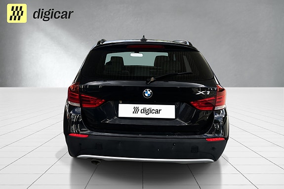 BMW X1 4 of 5