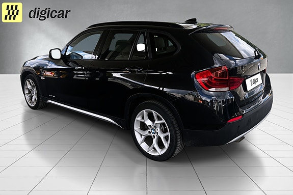 BMW X1 3 of 5