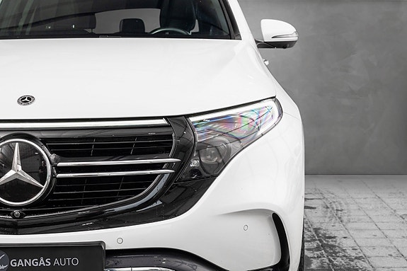 Mercedes-Benz EQC400 4 of 5