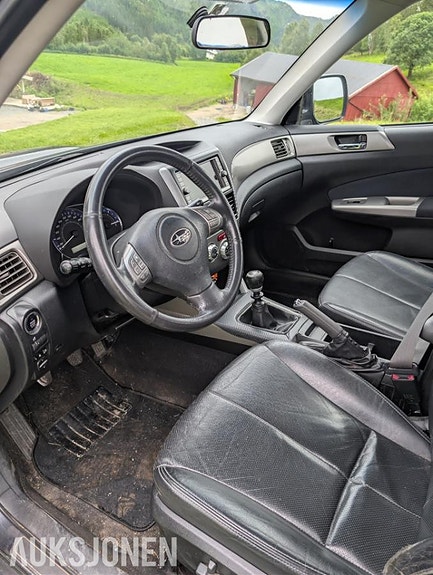 Subaru Forester 5 of 5